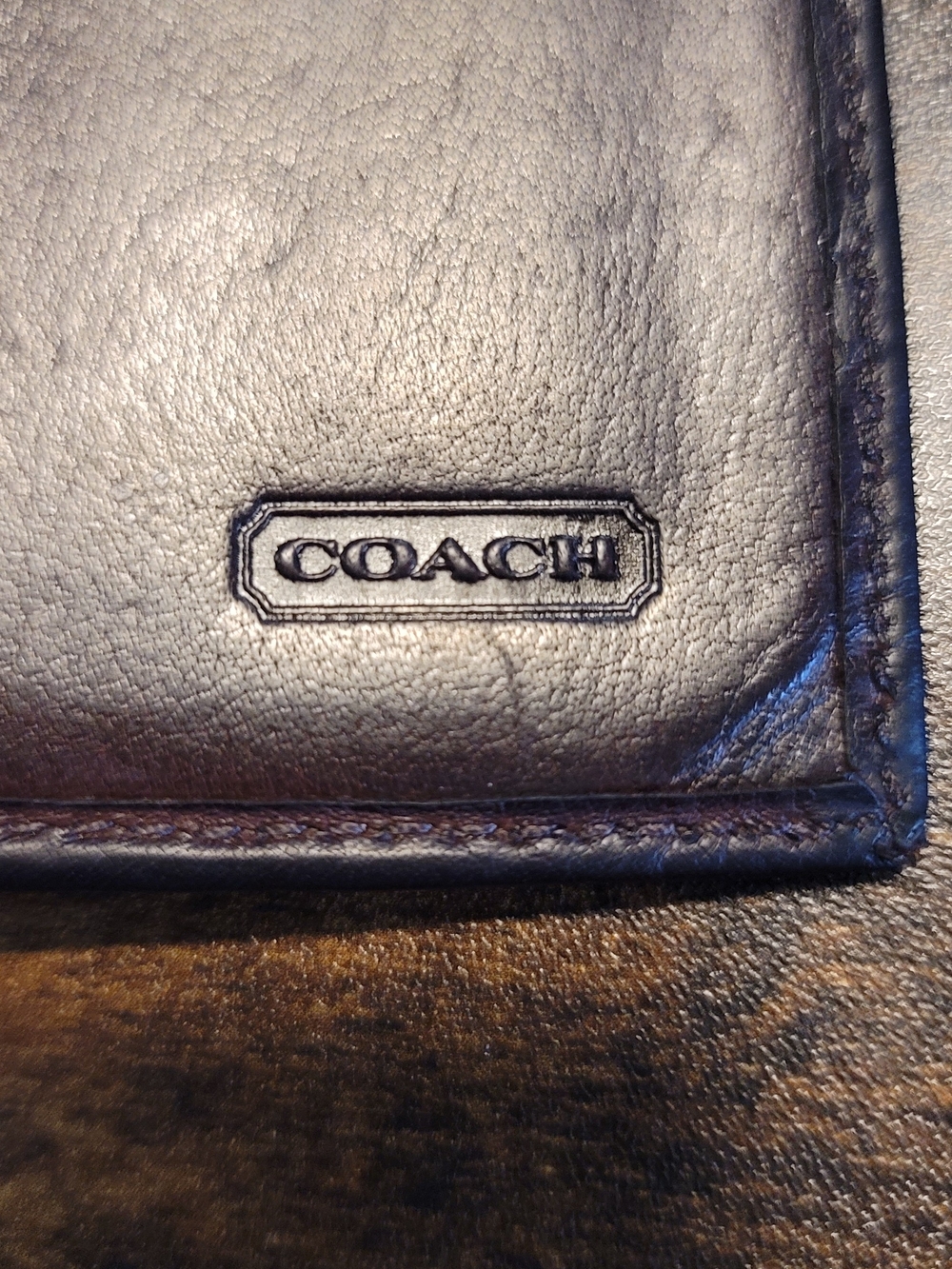 COACH Men's Chocolate Broen Leather Wallet with Embossed Logo On Inside